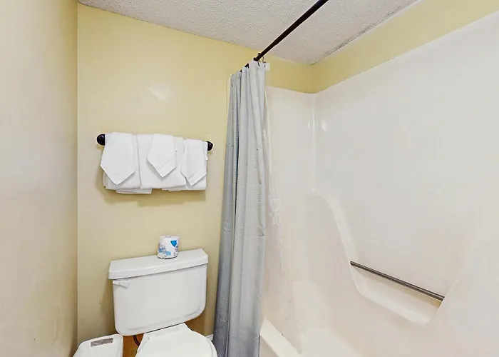 Holiday home Darling W A Loft Free Wifi Balcony Shared Pool & Access Gulf Shores